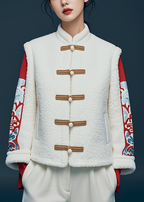 Gracefully Styled Coat for Any Occasion