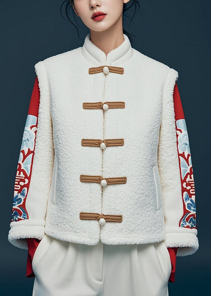 Gracefully Styled Coat for Any Occasion