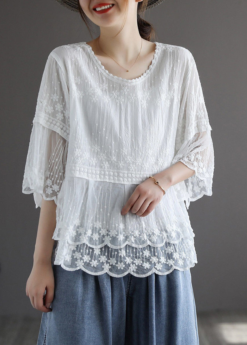 Well Tailored Top with a Graceful Silhouette