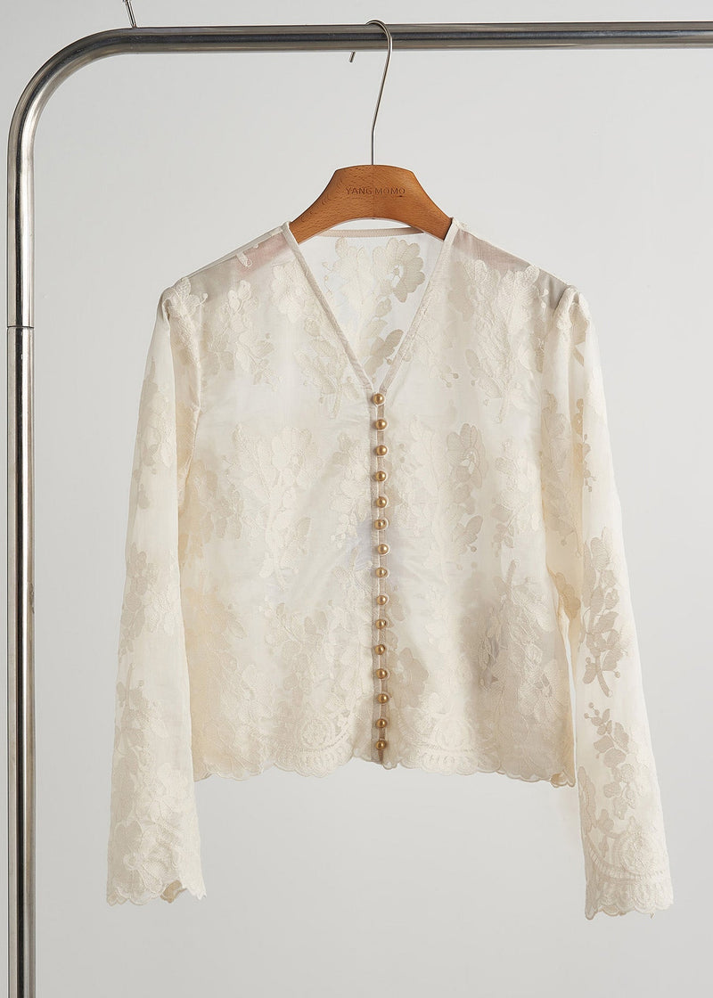 Classic Vintage Top with a Flattering Fit