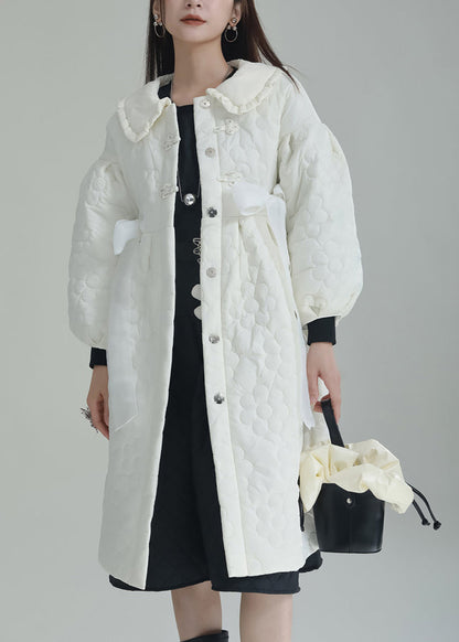Effortlessly Elegant Coat with a Timeless Design