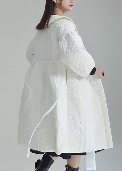 Effortlessly Elegant Coat with a Timeless Design