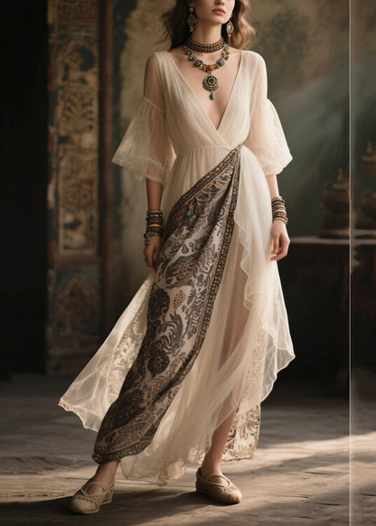 Beautifully Finished Dress in a Timeless Design