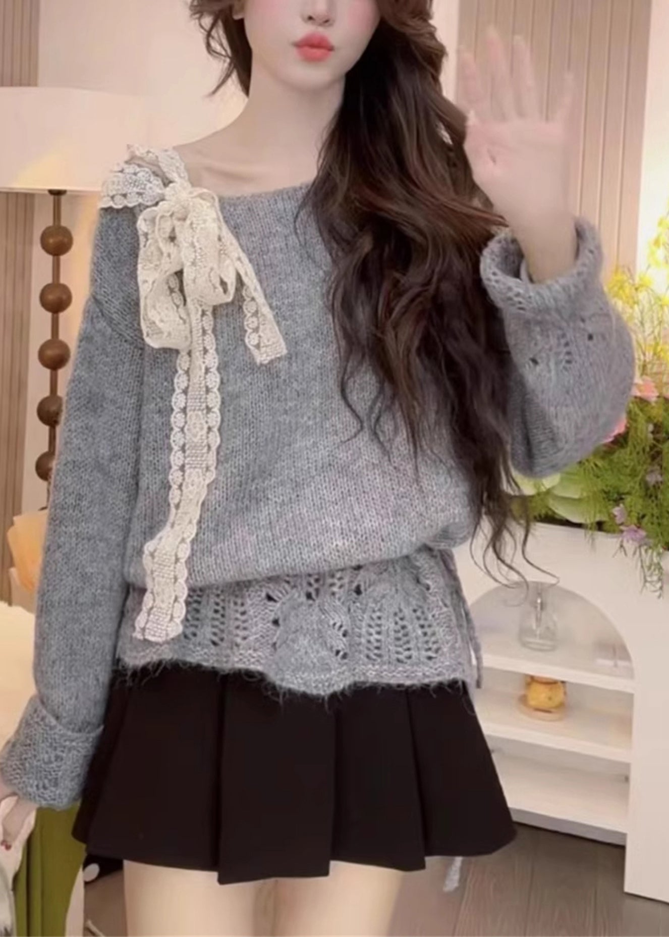 Effortlessly Elegant Sweater with a Timeless Design