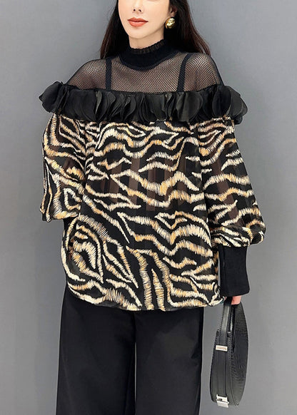 Effortlessly Elegant Top with a Timeless Design