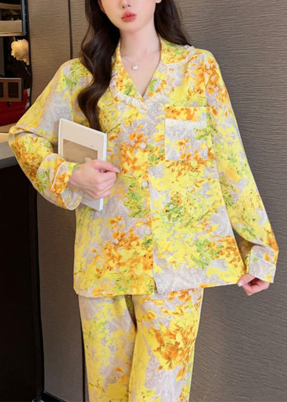 Sophisticated Garment with a Clean Classic Look