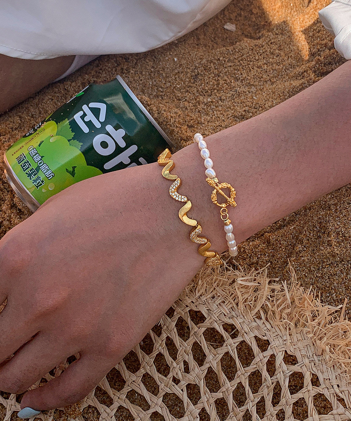 Beautiful Pearl Set with Unique Style