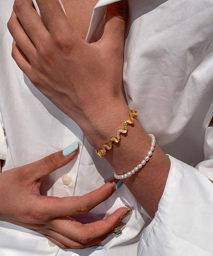 Beautiful Pearl Set with Unique Style