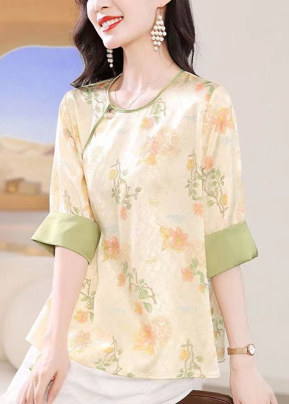 Sophisticated Top with a Clean Classic Look