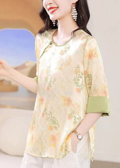 Sophisticated Top with a Clean Classic Look