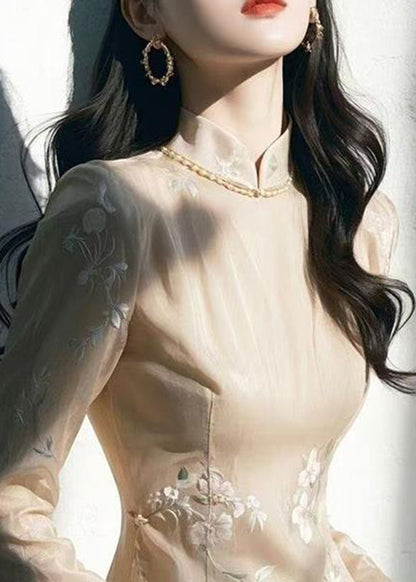Effortlessly Elegant Top with a Timeless Design