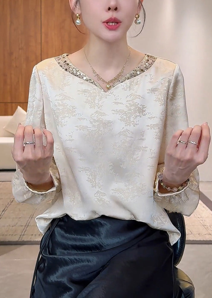 Polished Top with an Effortless Classic Look