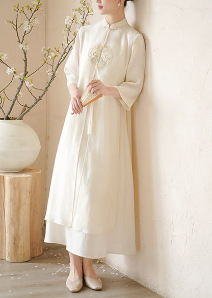 Beautifully Crafted Dress in a Classic Style