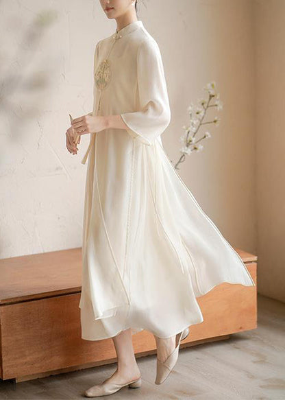 Beautifully Crafted Dress in a Classic Style