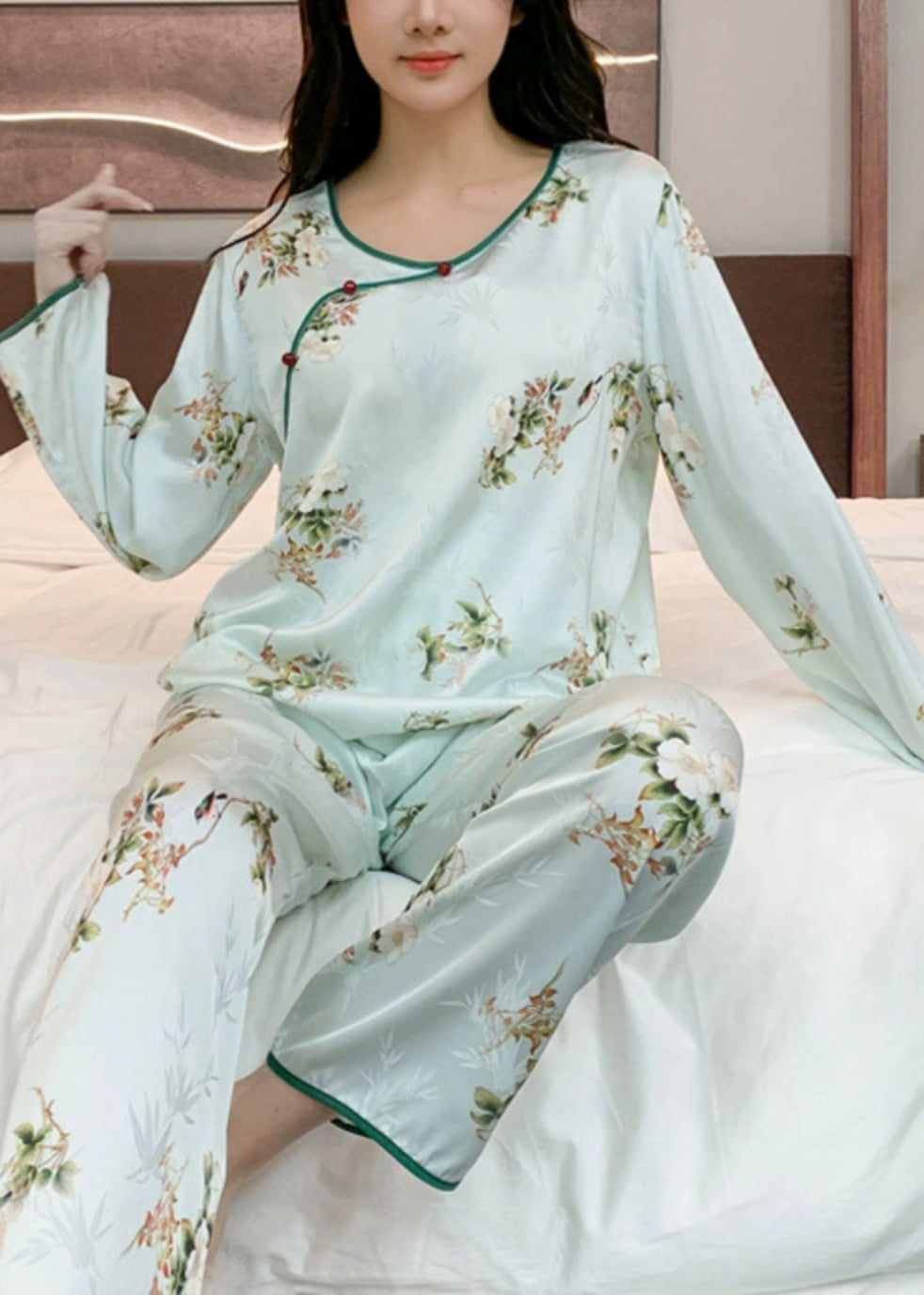 Well Tailored Garment with a Graceful Silhouette