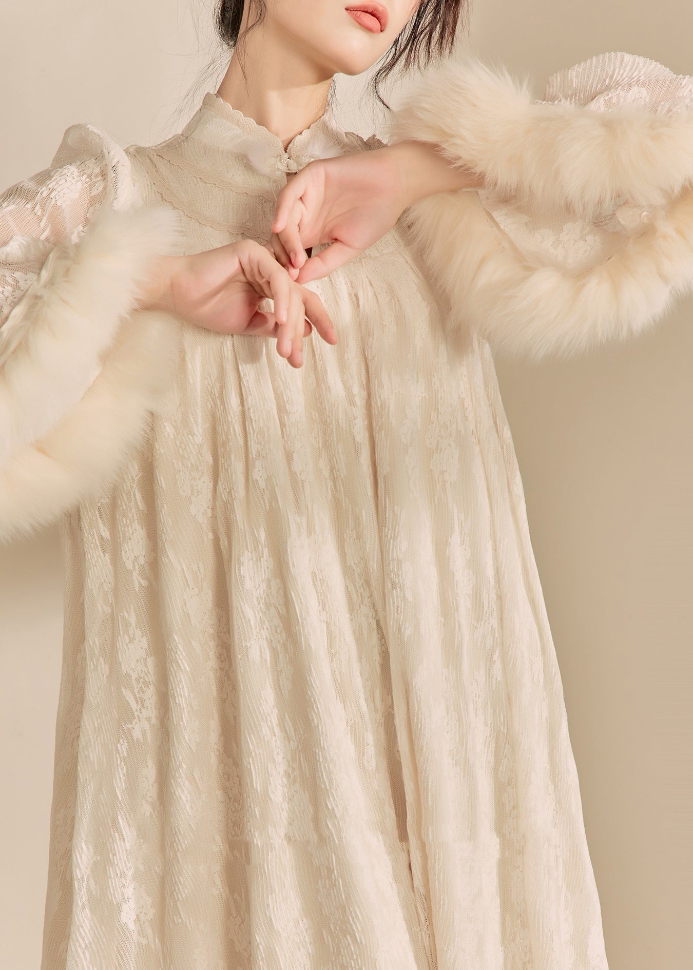 Beautifully Finished Dress in a Timeless Design