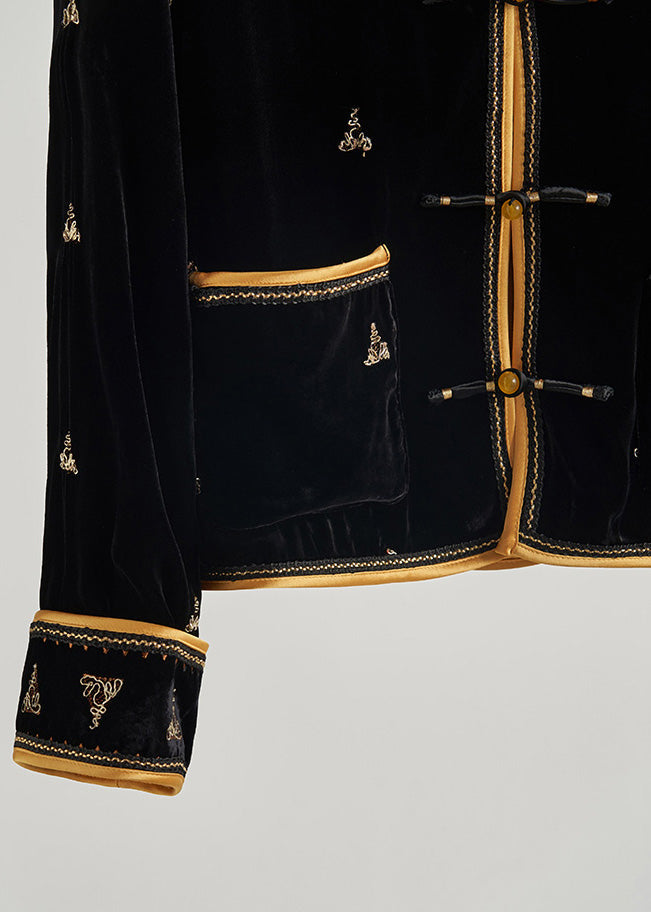 Polished Coat with an Effortless Classic Look