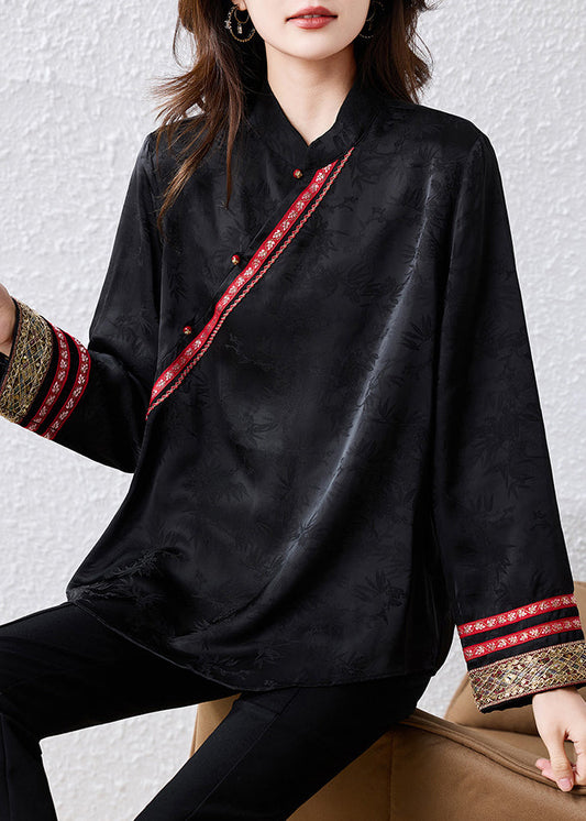 Effortlessly Elegant Blouse with a Timeless Design