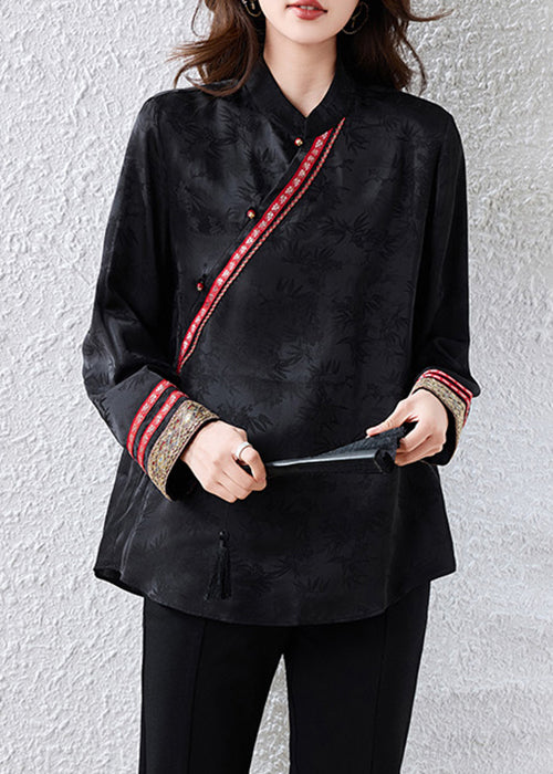 Effortlessly Elegant Blouse with a Timeless Design