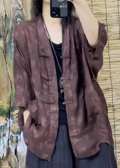Classic Vintage Shirt with a Flattering Fit