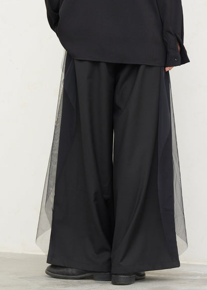 Beautifully Finished Pants in a Timeless Design