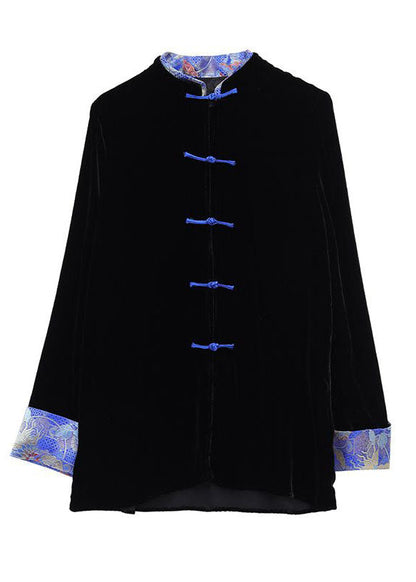 Gracefully Styled Coat for Any Occasion