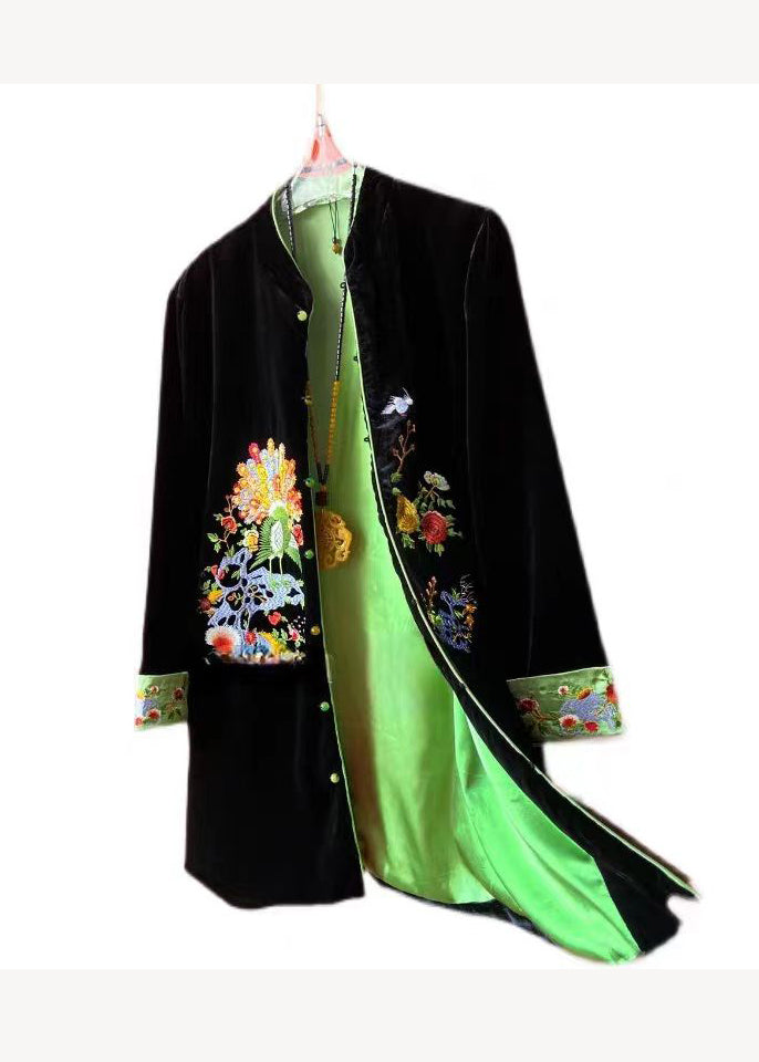 Classic Vintage Coat with a Flattering Fit