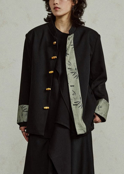 Gracefully Styled Coat for Any Occasion