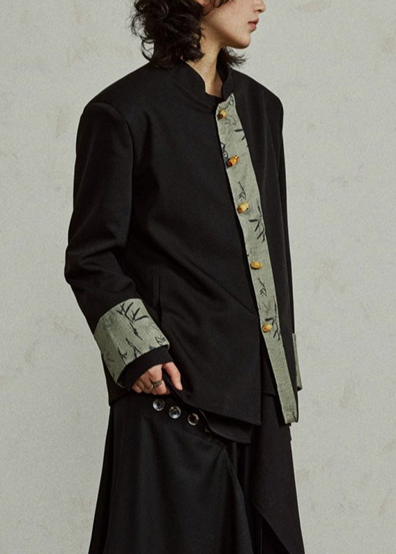 Gracefully Styled Coat for Any Occasion