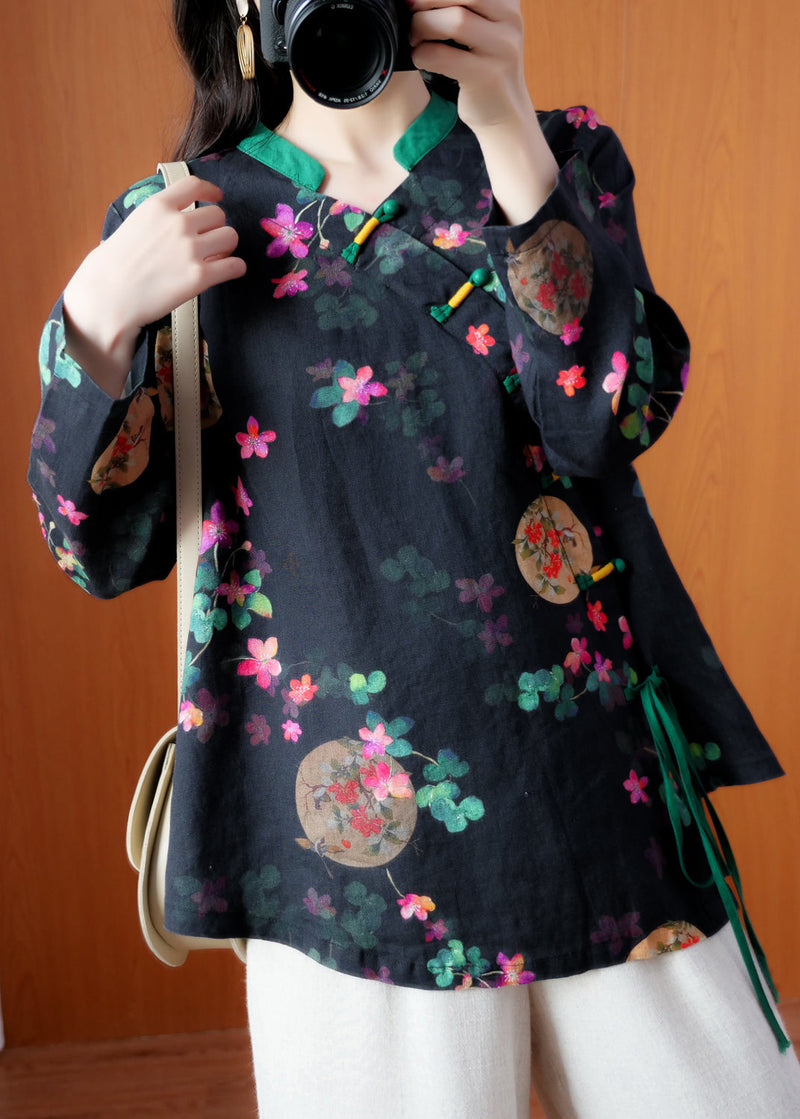 Effortlessly Elegant Top with a Timeless Design