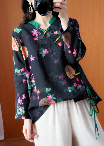 Effortlessly Elegant Top with a Timeless Design