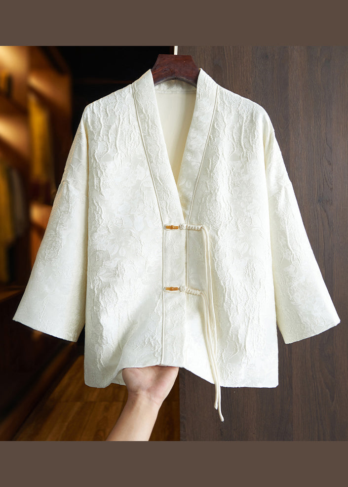 Effortlessly Elegant Coat with a Timeless Design