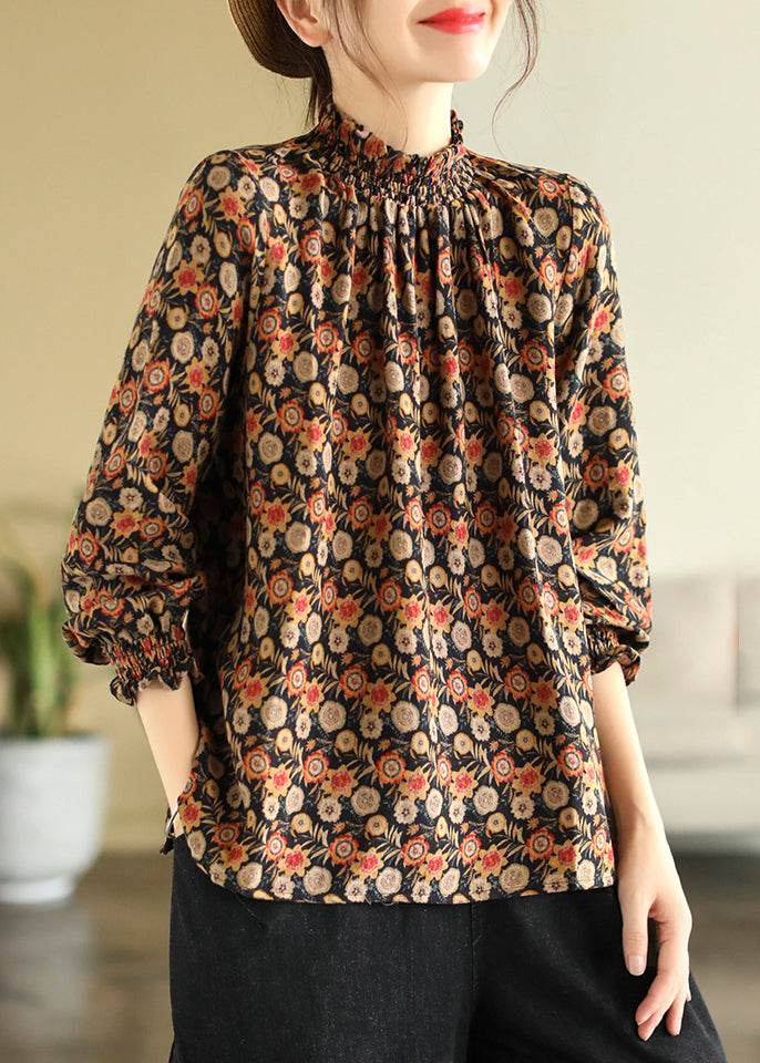 Classic Vintage Shirt with a Flattering Fit