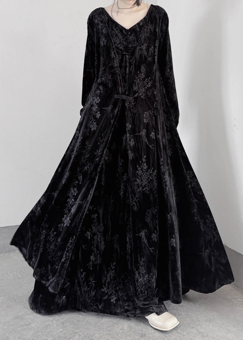 Well Tailored Cardigan with a Graceful Silhouette