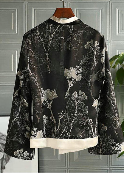 A Vintage Style Top with Delicate Timeless Details