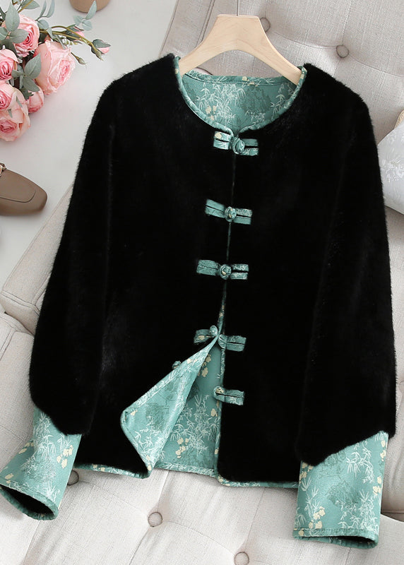 Effortlessly Elegant Jacket with a Timeless Design