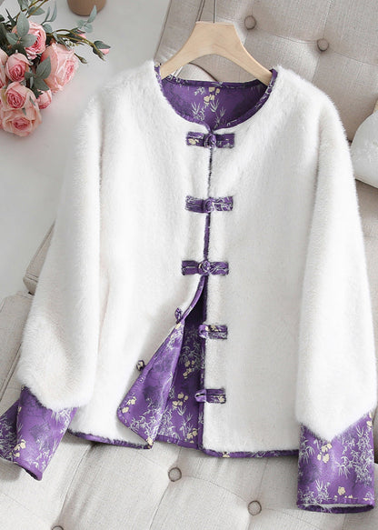 Effortlessly Elegant Jacket with a Timeless Design