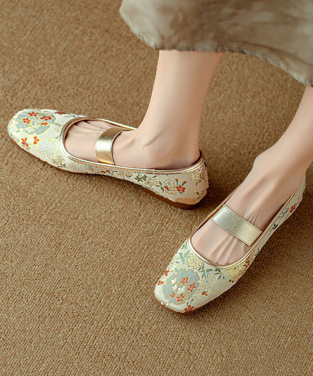 Chic Orthopedic Shoes with Unique Design