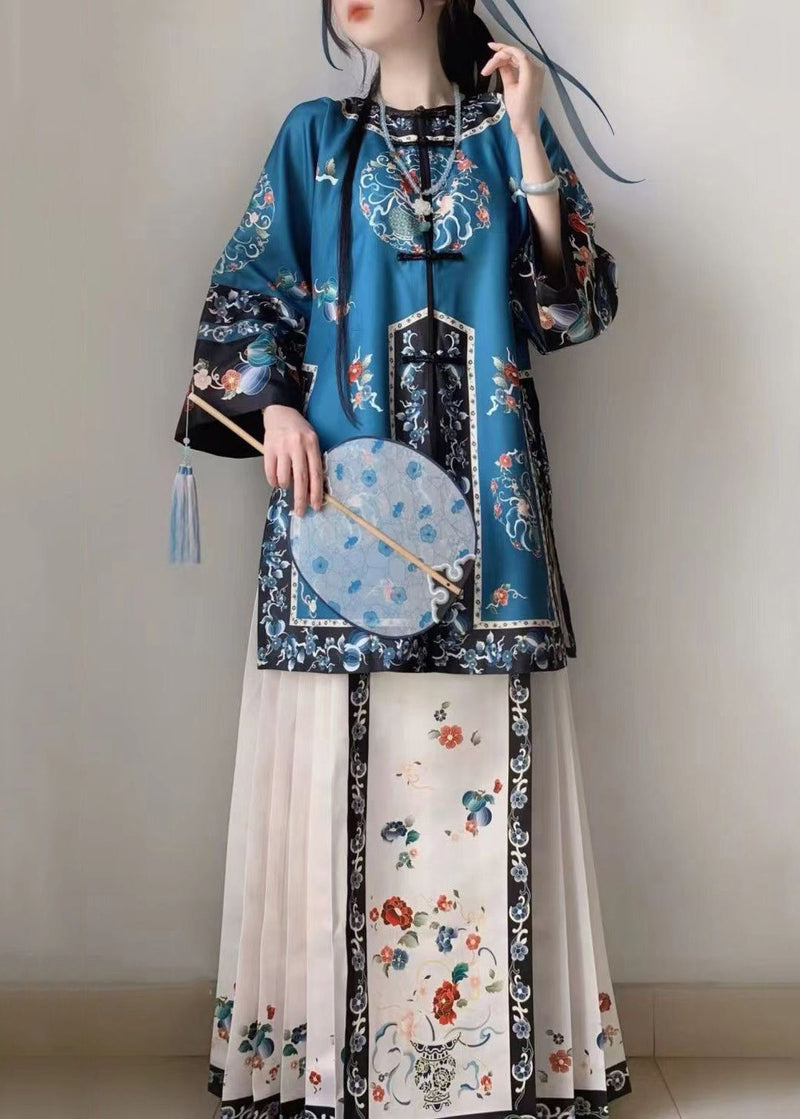 Beautiful Set with Unique Style
