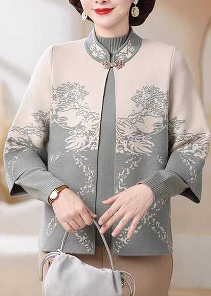 Beautifully Finished Cardigan in a Timeless Design