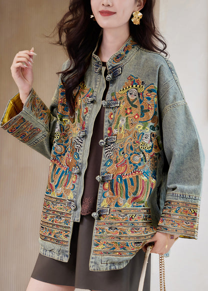 Effortlessly Elegant Coat with a Timeless Design