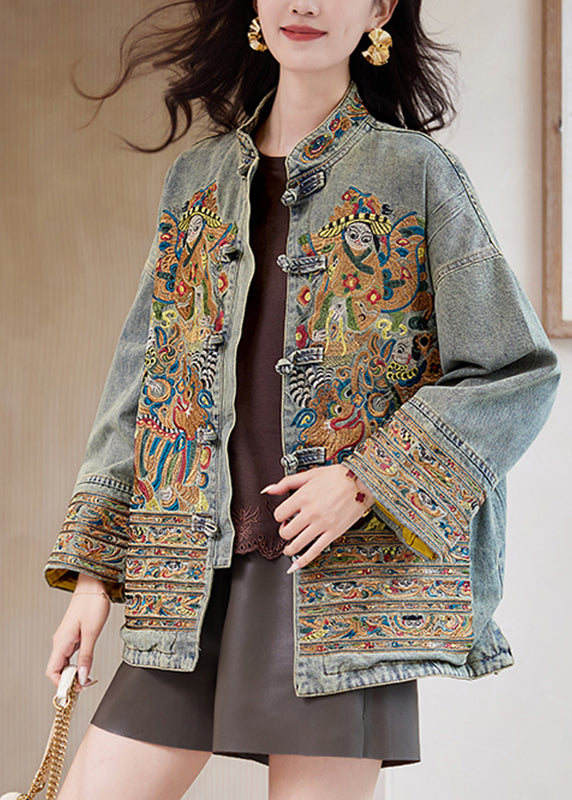 Effortlessly Elegant Coat with a Timeless Design