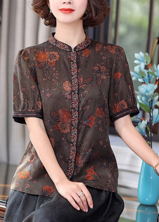 Polished Top with an Effortless Classic Look