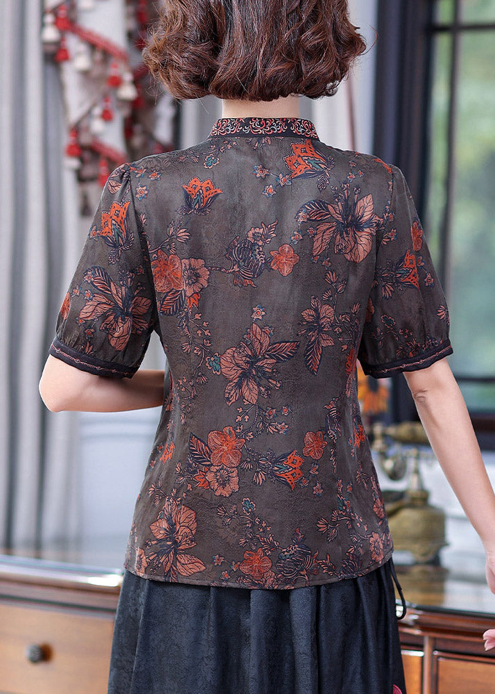 Polished Top with an Effortless Classic Look
