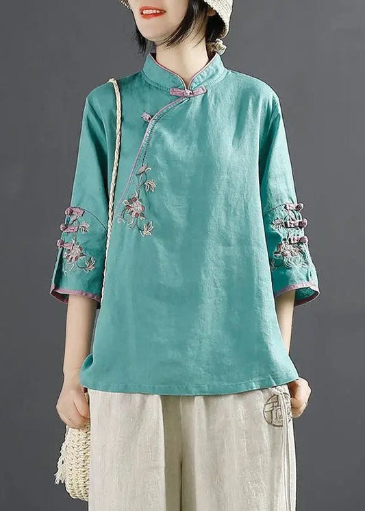 Classic Vintage & Enduringly Stylish Blouse