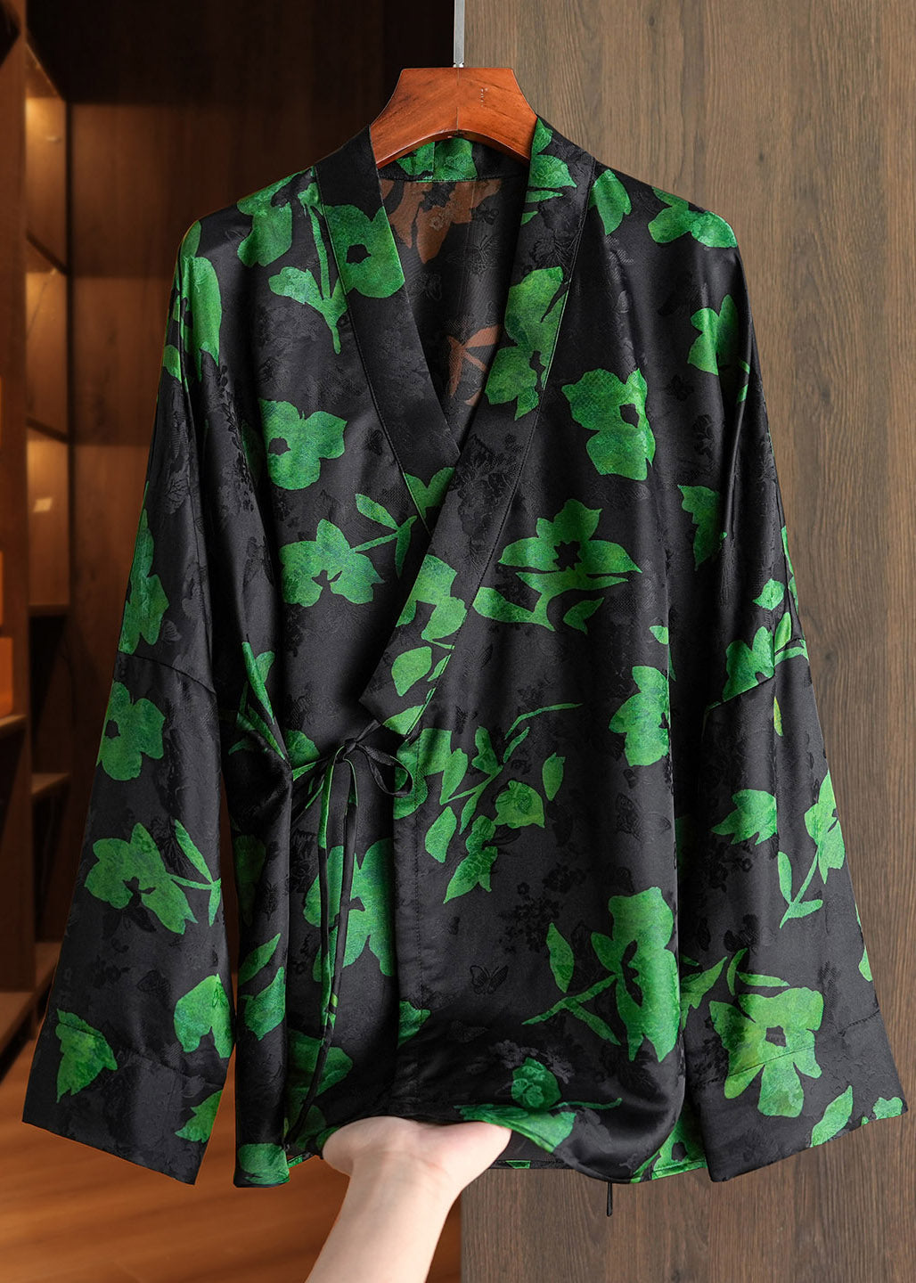 Elegantly Styled Coat for Everyday Wear