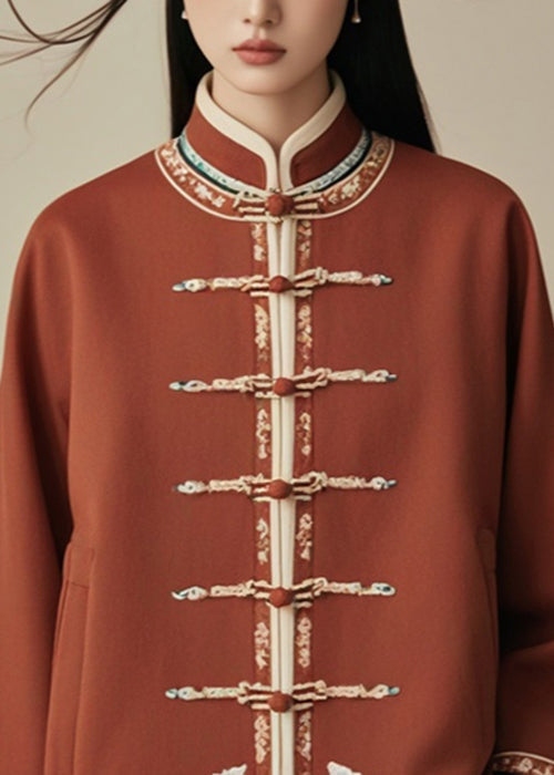 Gracefully Styled Coat for Any Occasion