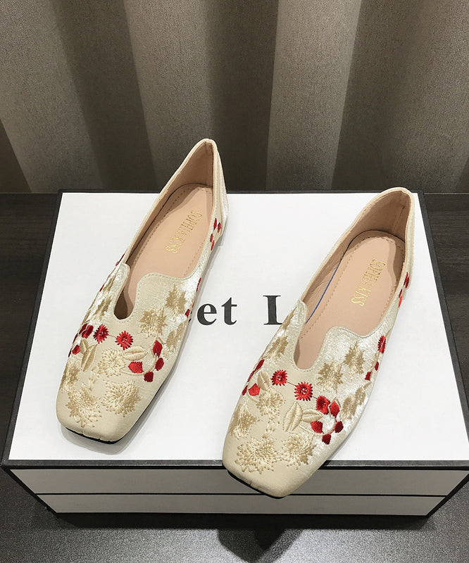 Chic Orthopedic Shoes with Unique Design