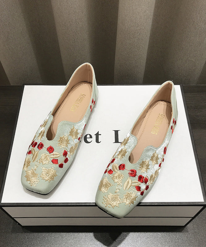 Chic Orthopedic Shoes with Unique Design