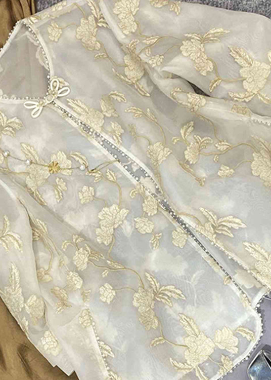 A Vintage Style Top with Delicate Timeless Details